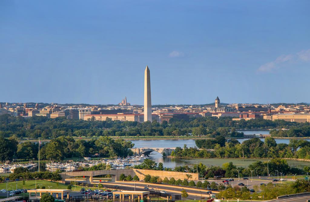 Residence Inn Arlington Pentagon City Exterior foto