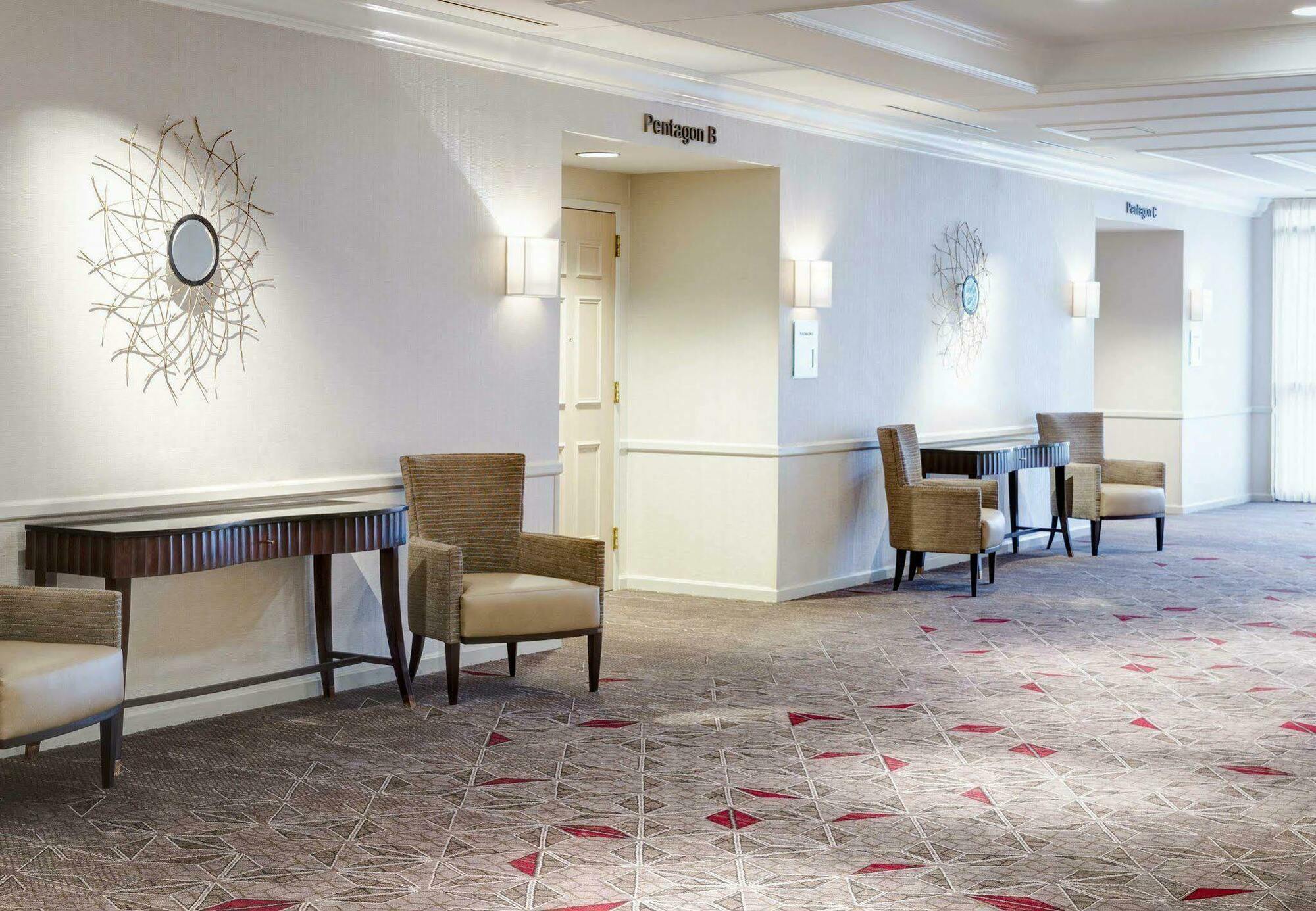 Residence Inn Arlington Pentagon City Exterior foto